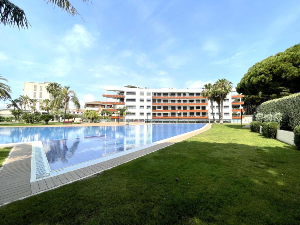 Luxurycambrils Resort&Spa エクステリア 写真